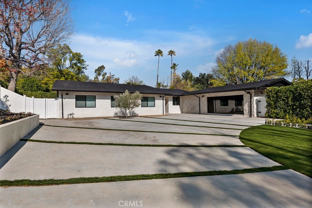 Photo of Listing #SR25010818