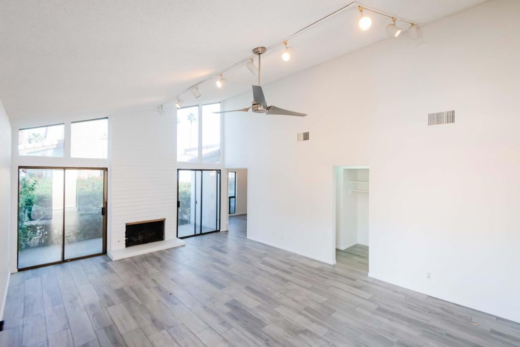 Photo of Listing #219123344DA