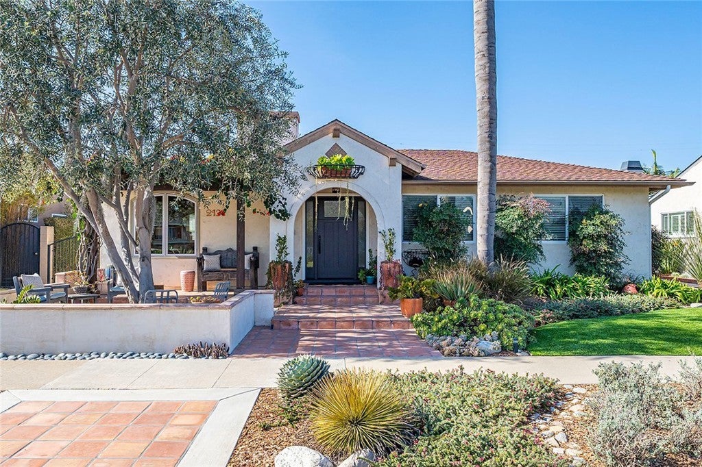 Photo of Listing #PW25015646