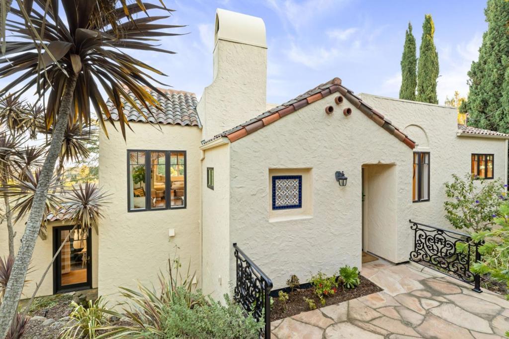 Photo of Listing #ML81991376