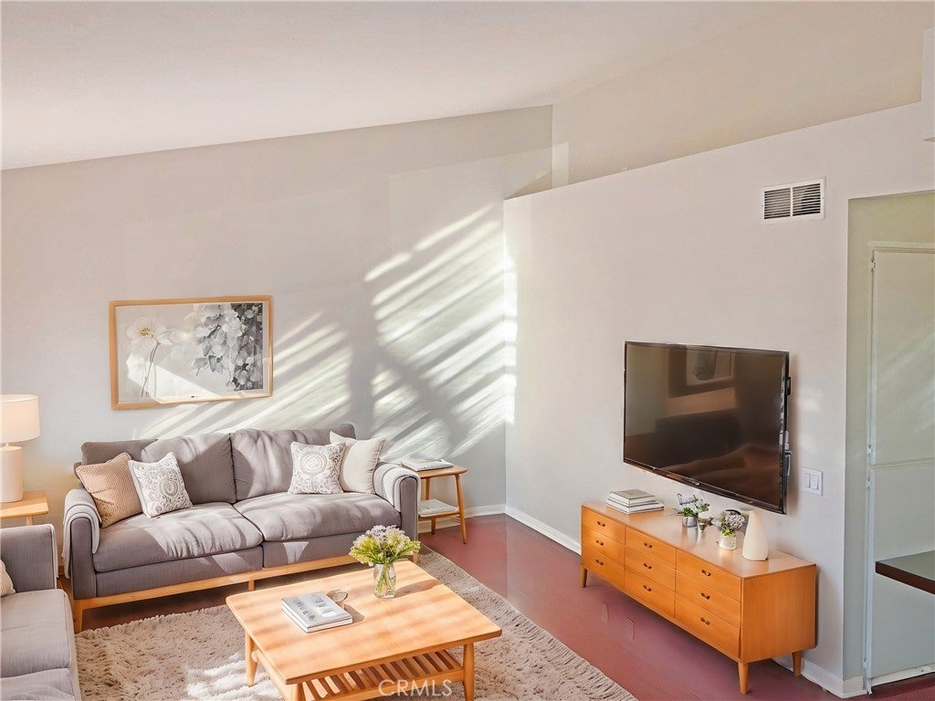 Photo of Listing #CV25014711