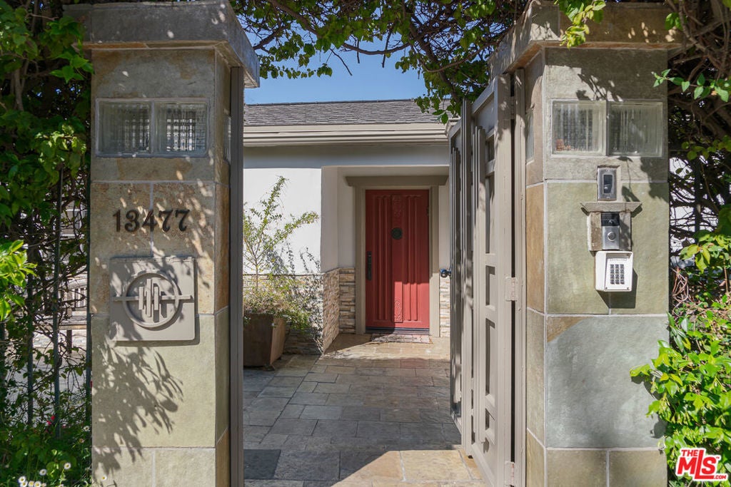 Photo of Listing #25488381