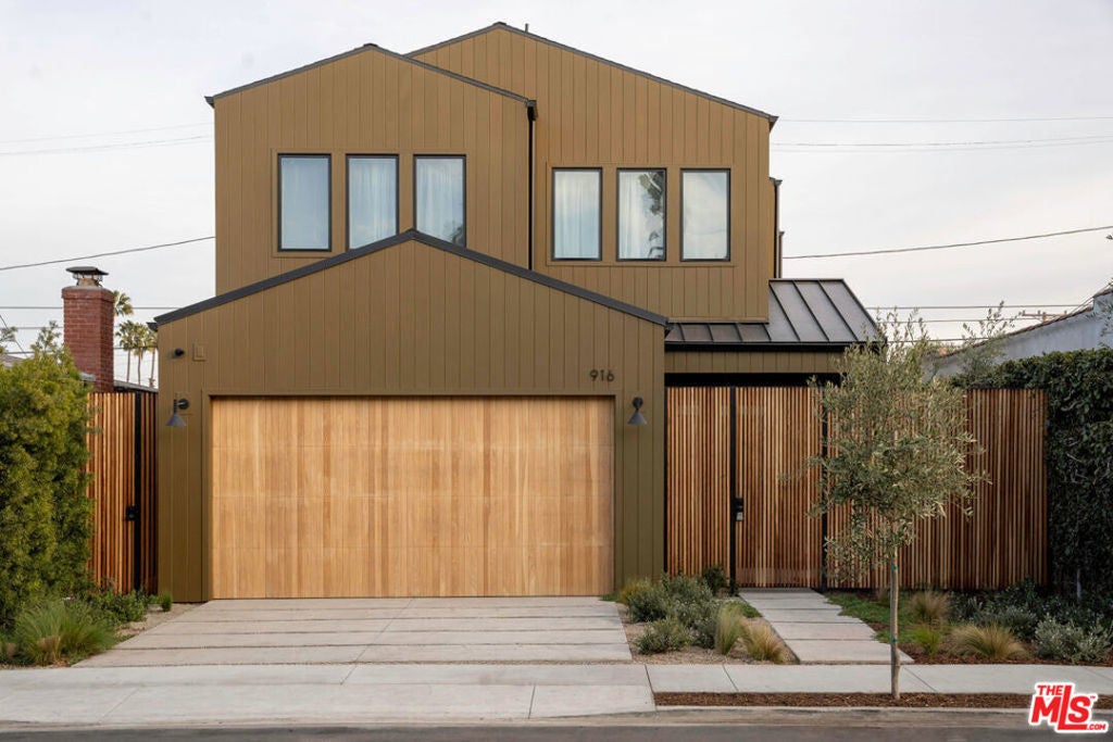 Photo of Listing #25484005