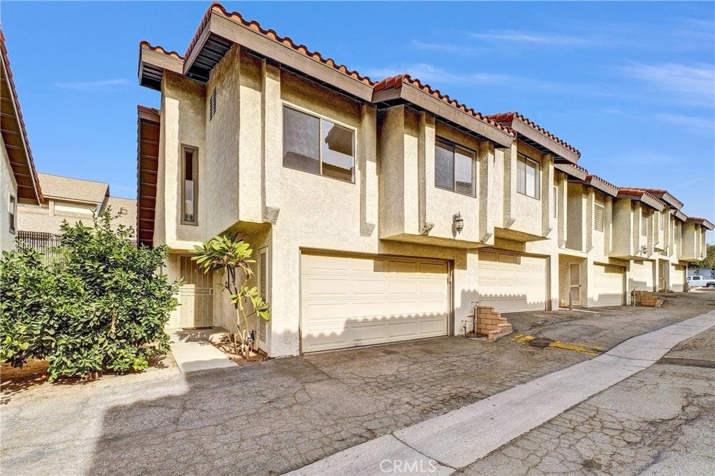 Photo of Listing #SW25017155