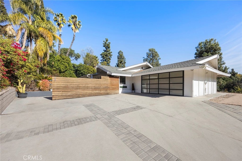 Photo of Listing #PW25016271