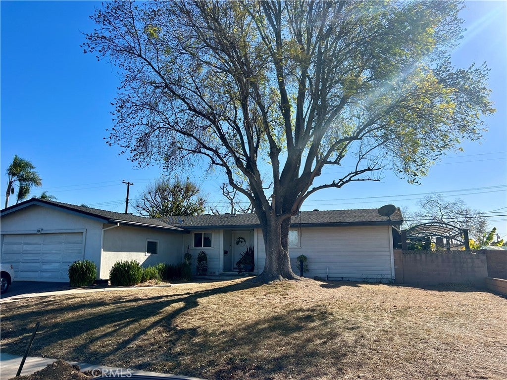 Photo of Listing #PW25017269