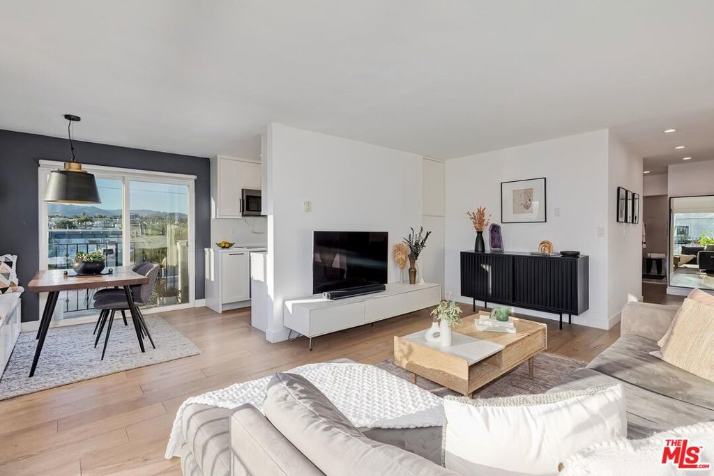 Photo of Listing #25488579