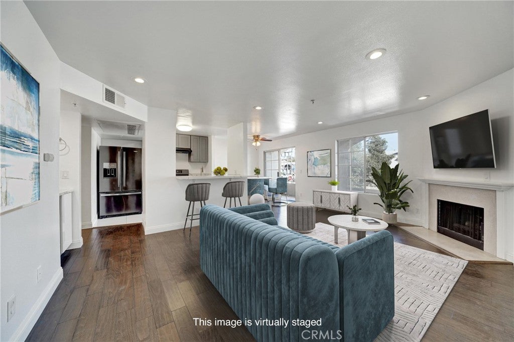 Photo of Listing #PW25017663