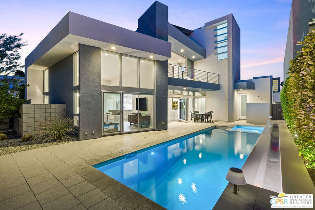 Photo of Listing #25489206