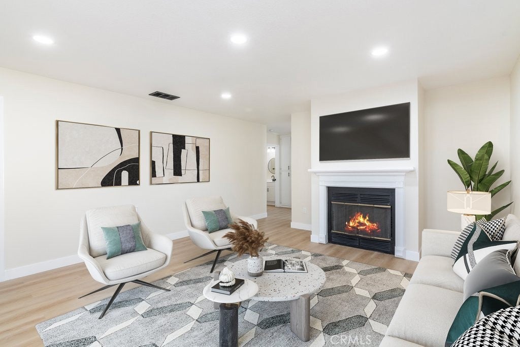 Photo of Listing #TR25018276