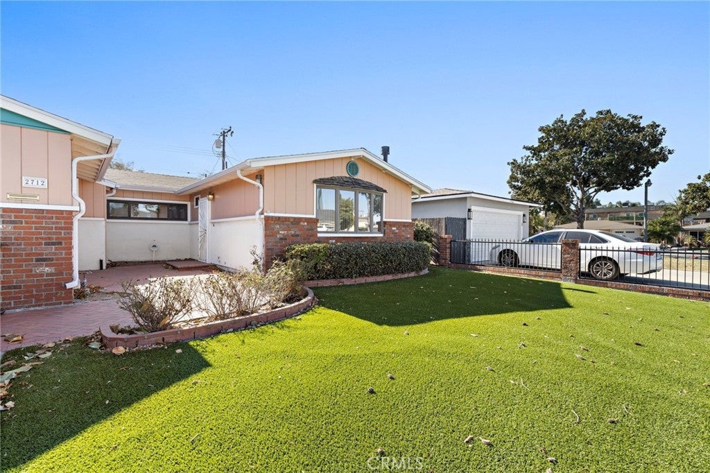 Photo of Listing #NP25017702