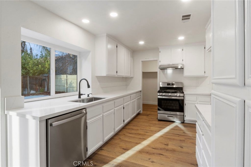 Photo of Listing #OC25018605