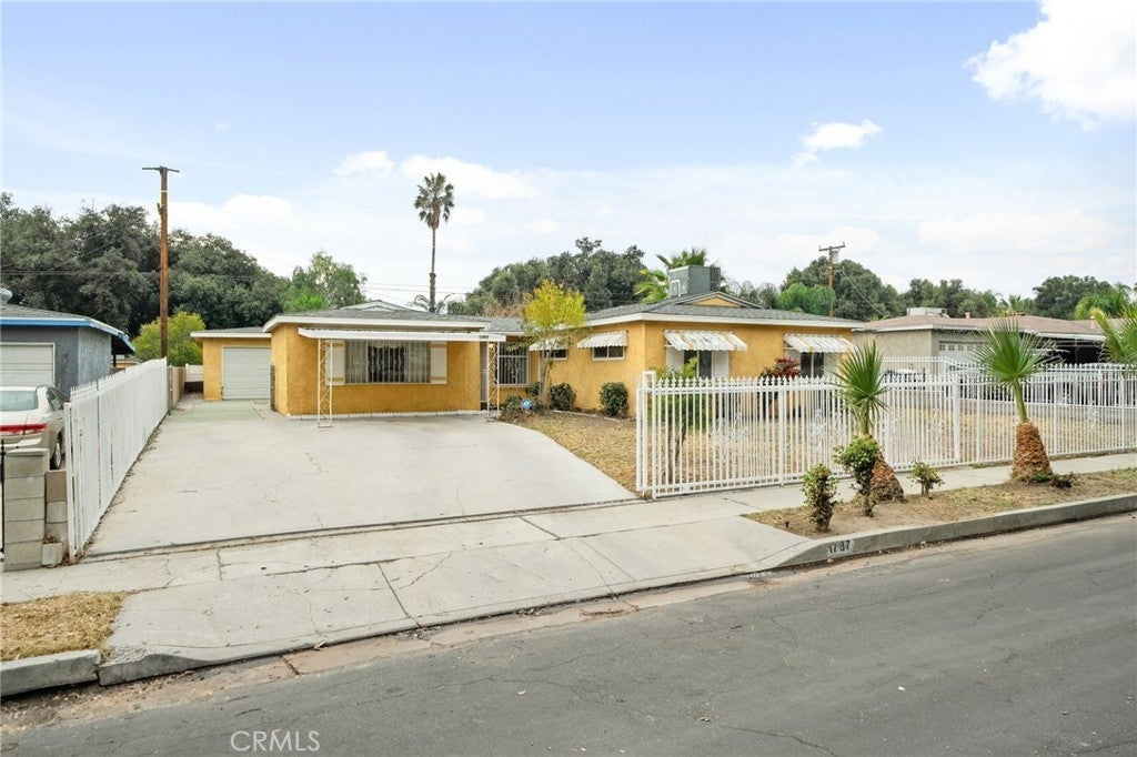 Photo of Listing #IV24173947