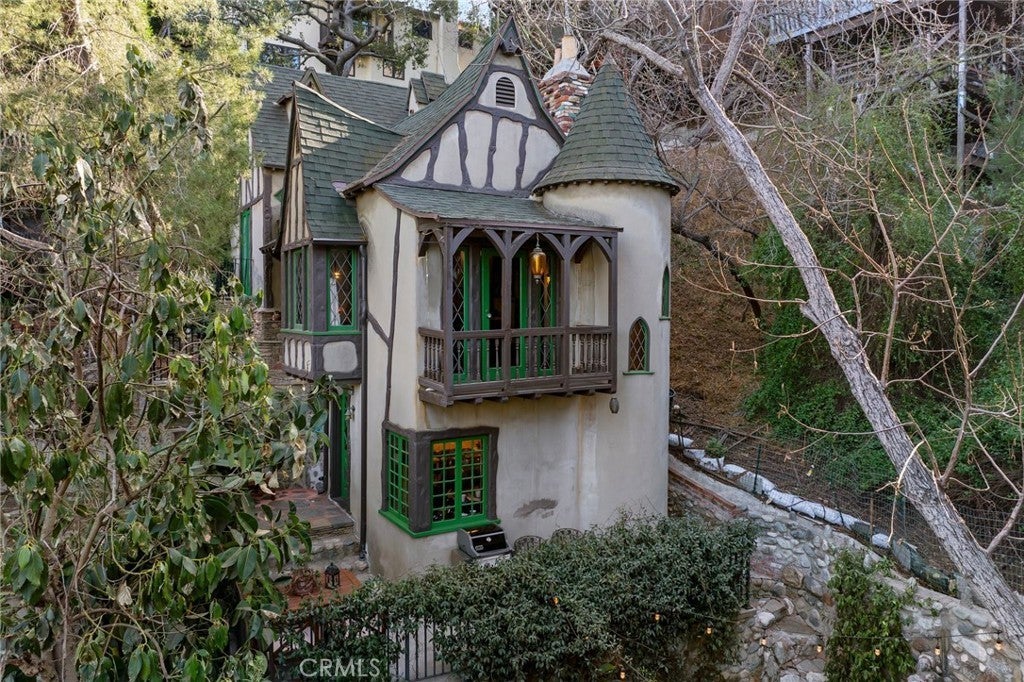 Photo of Listing #SR25018682