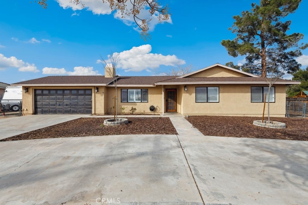 Photo of Listing #IV25018984