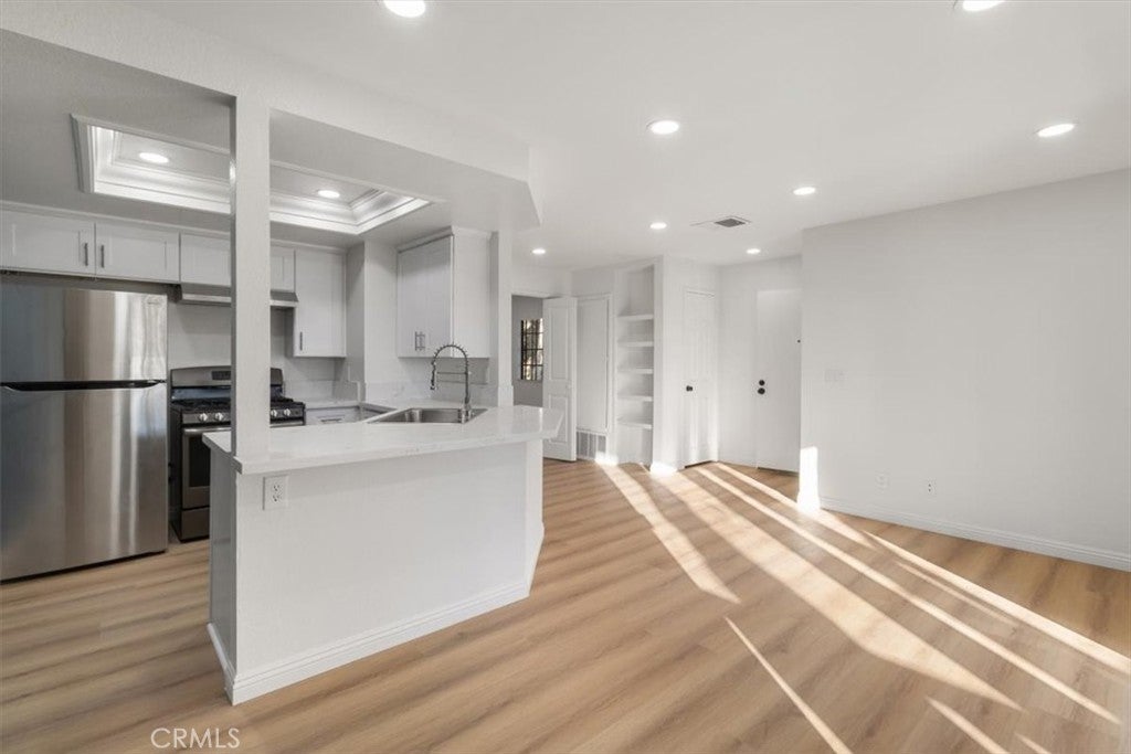 Photo of Listing #OC25019212