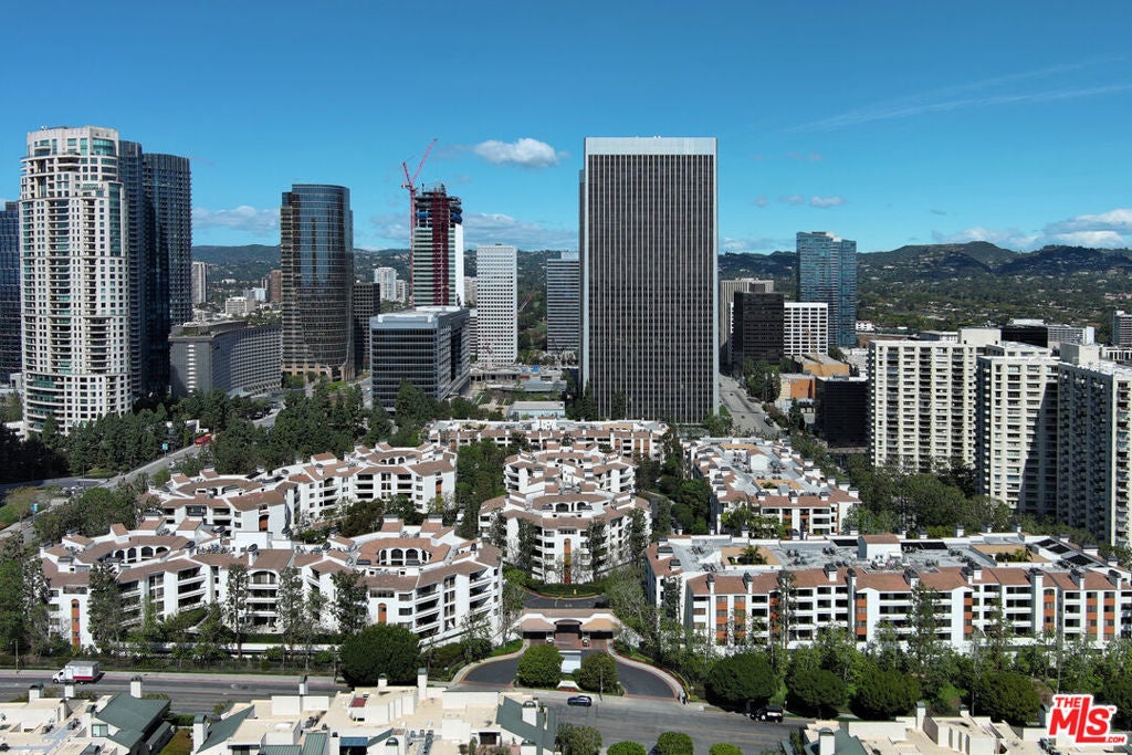 Photo of Listing #25487856