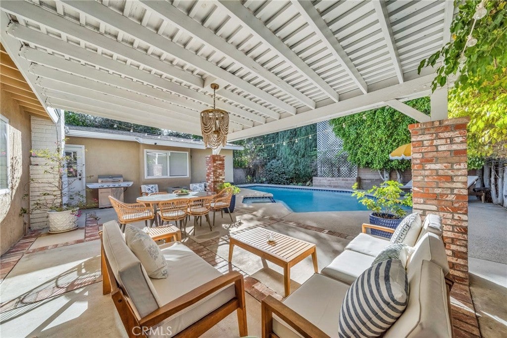 Photo of Listing #SR25017723