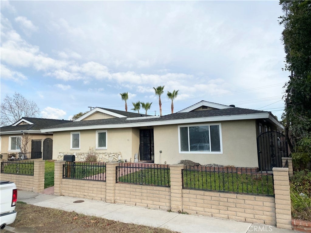 Photo of Listing #OC25020023