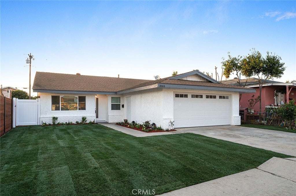 Photo of Listing #PW25019979