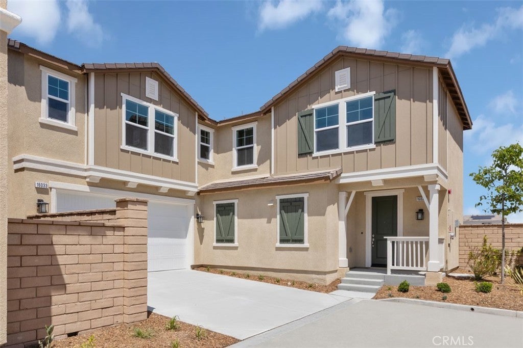 Photo of Listing #IV25020335