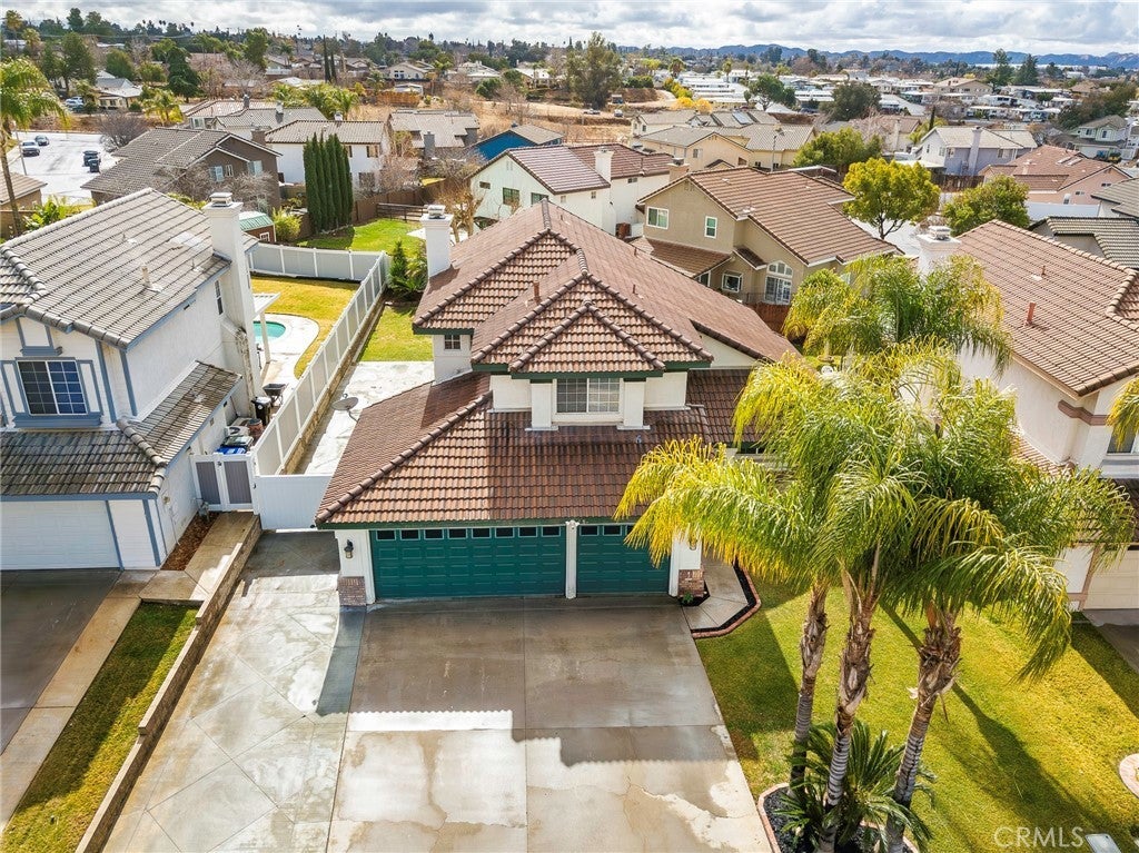 Photo of Listing #IV25019646