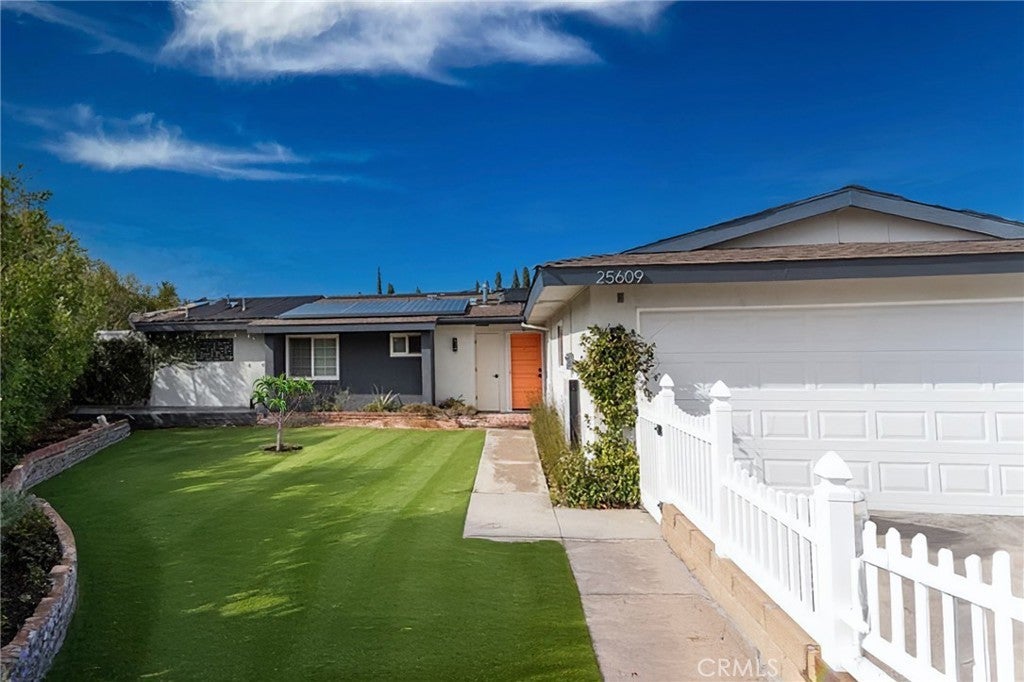 Photo of Listing #OC25020704