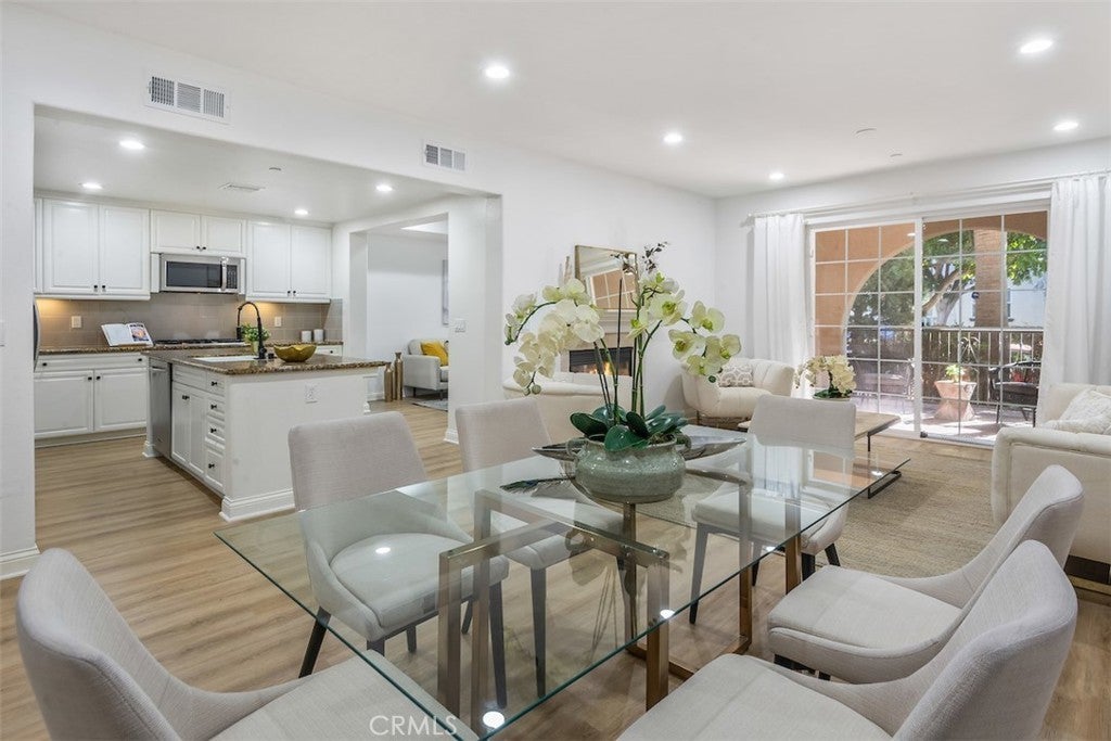 Photo of Listing #SB25020385