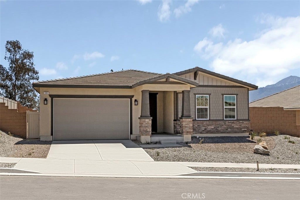 Photo of Listing #IV25020989