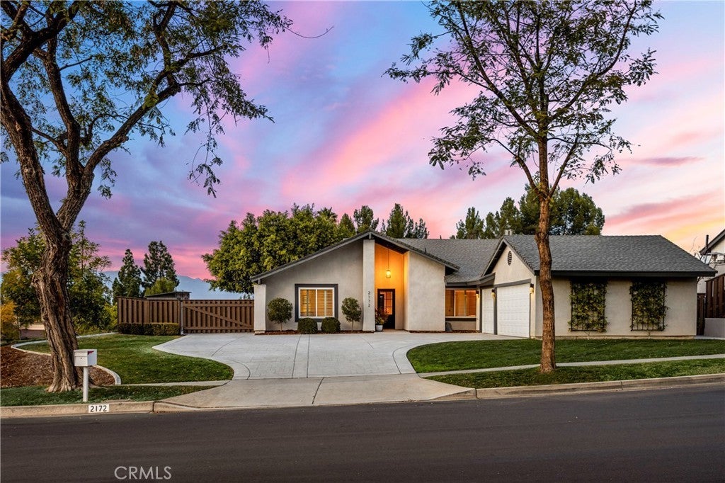 Photo of Listing #IV25019988