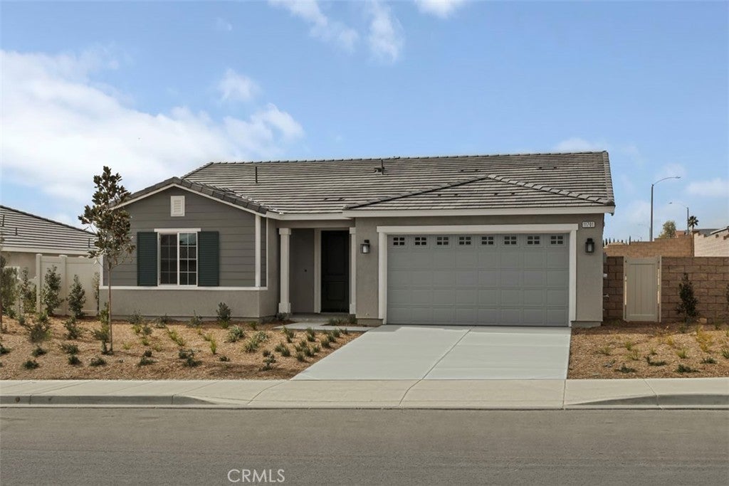 Photo of Listing #IV25021095