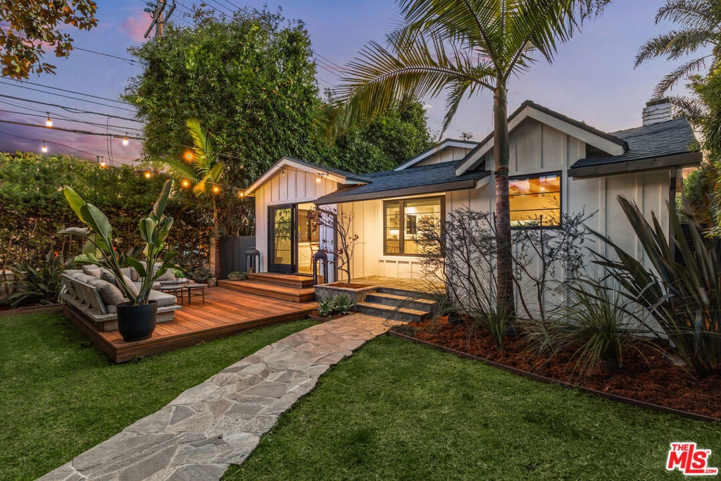 Photo of Listing #25489325