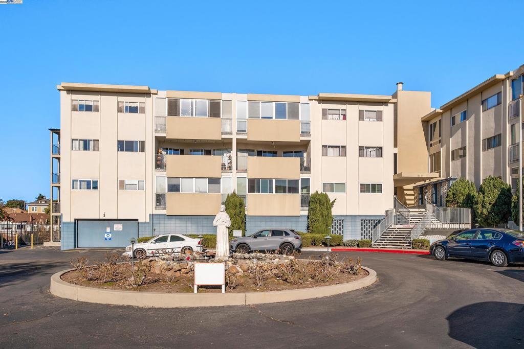 Photo of Listing #41084076