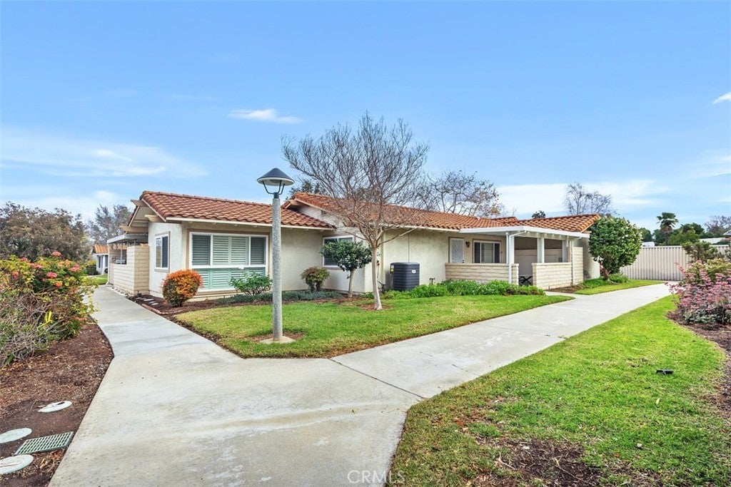 Photo of Listing #OC25020006