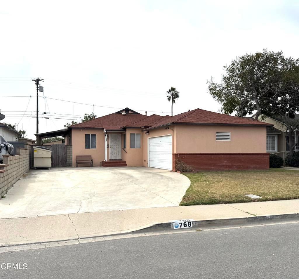 Photo of Listing #V1-27857