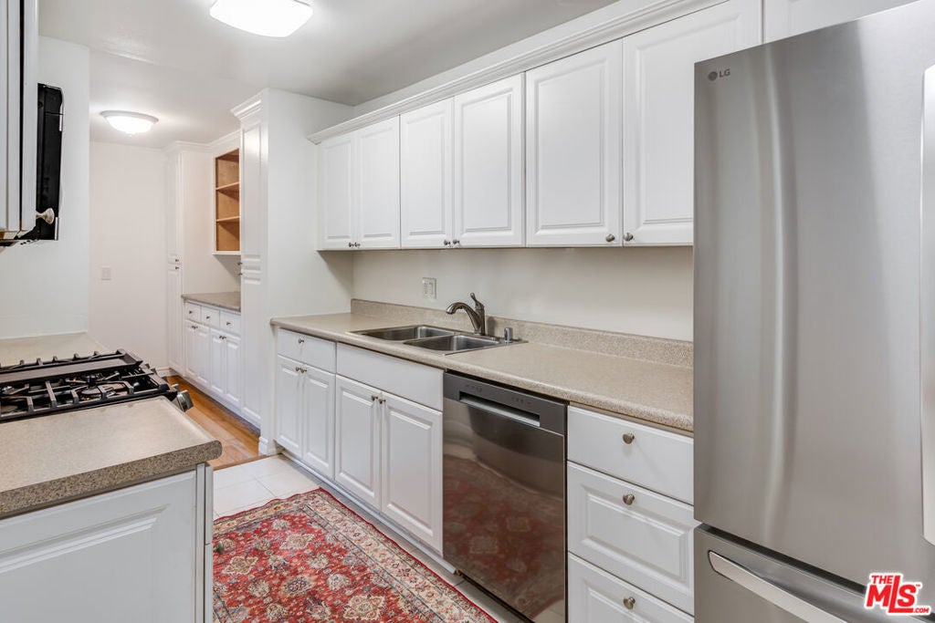 Photo of Listing #25490565