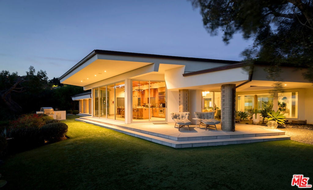 Photo of Listing #25491263