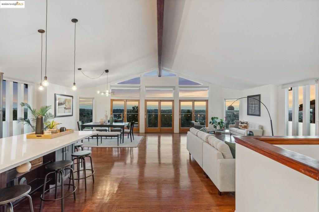 Photo of Listing #41084264