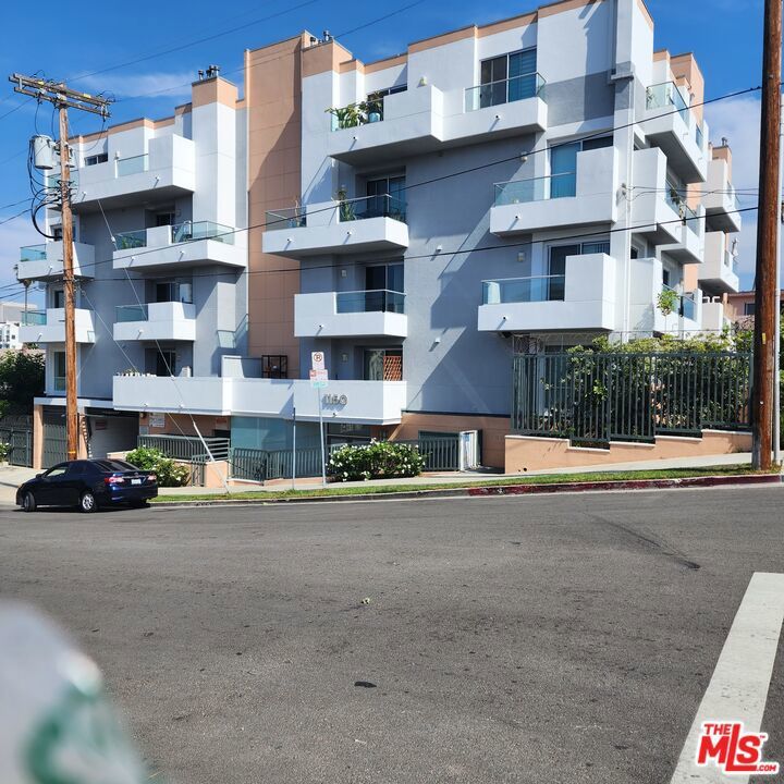 Photo of Listing #25487763