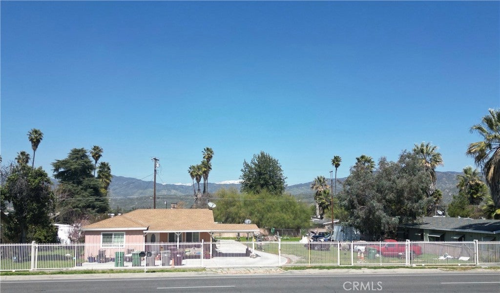 Photo of Listing #IV25022648