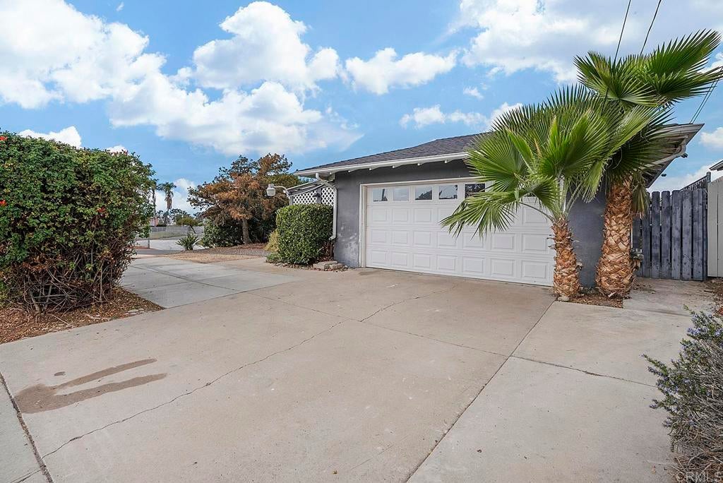 Photo of Listing #PTP2500809