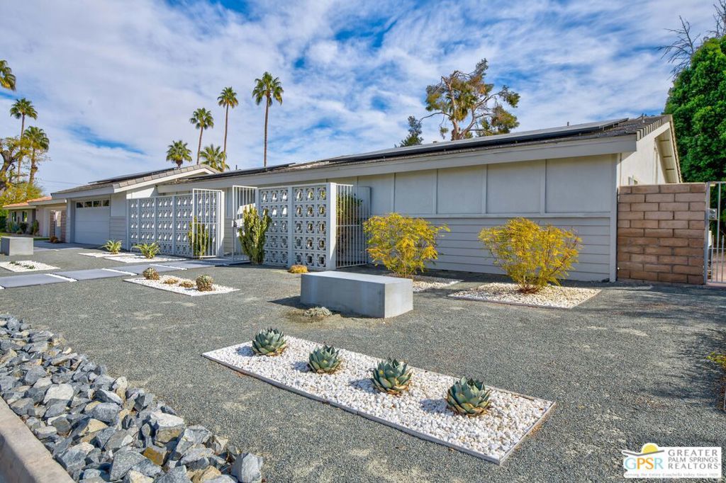 Photo of Listing #25492085PS