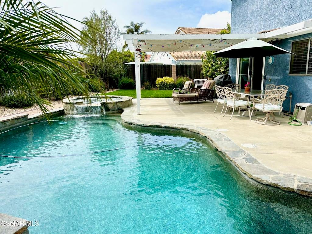 Photo of Listing #225000512