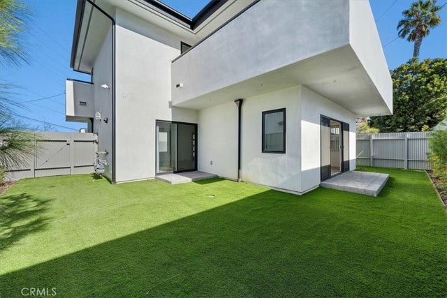 25624 Rolling Hills Way, Torrance.