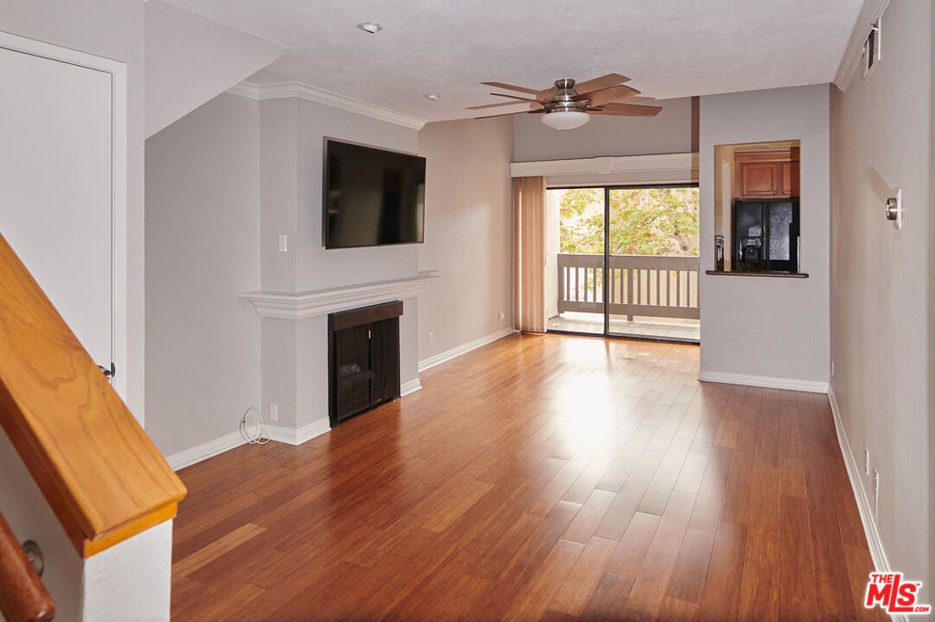 Photo of Listing #25492600