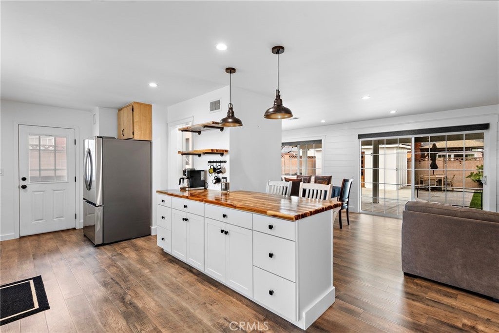 Photo of Listing #OC25022596