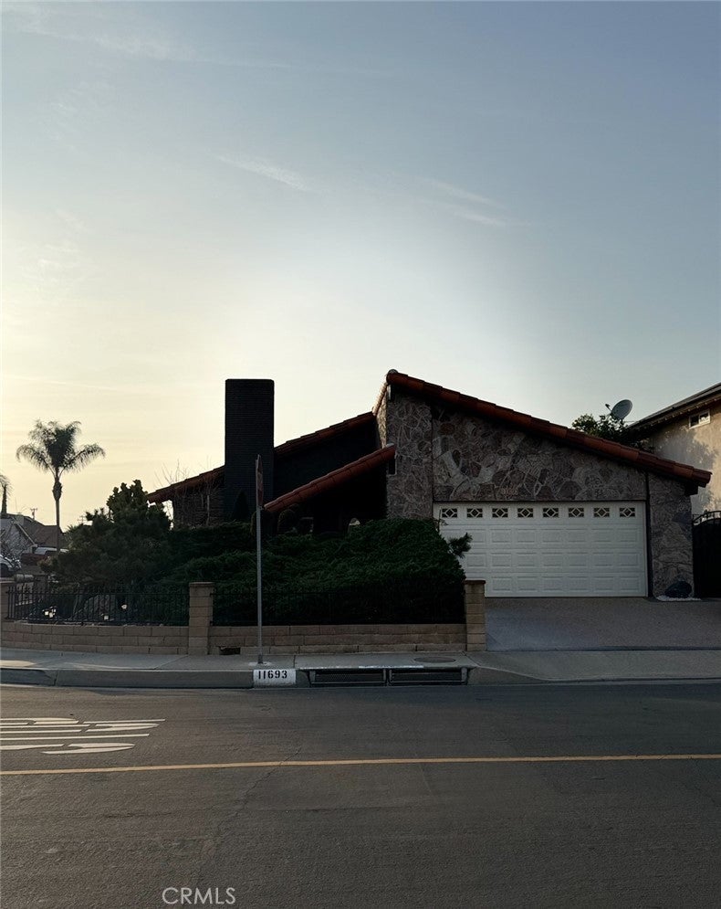 Photo of Listing #OC25023457