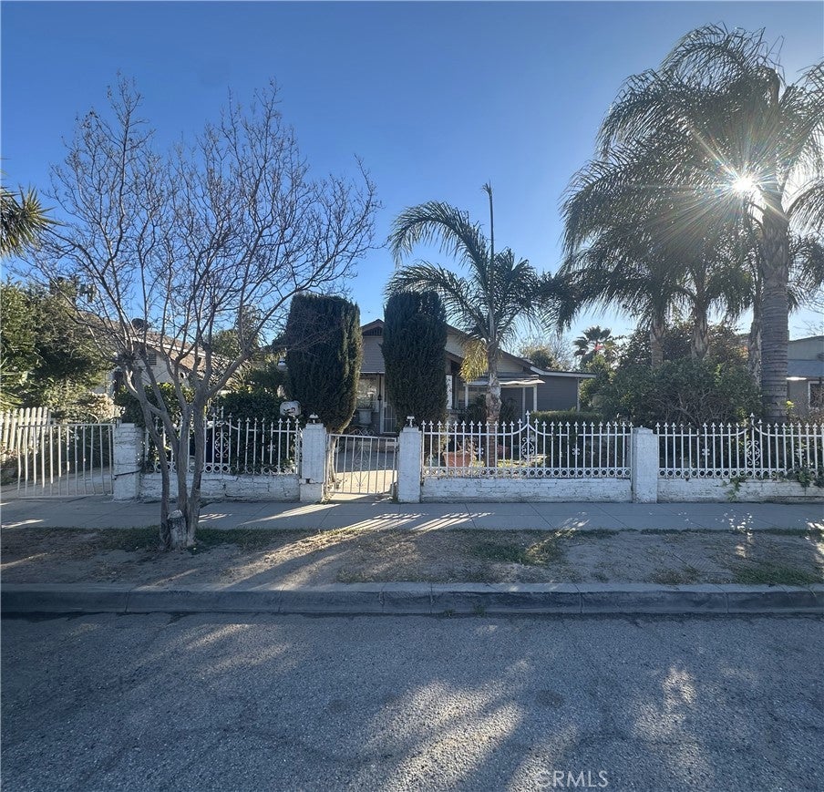 Photo of Listing #SW25023495