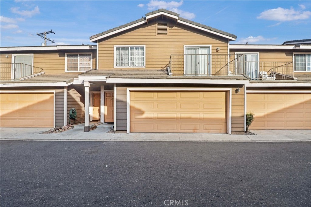 Photo of Listing #RS25022571