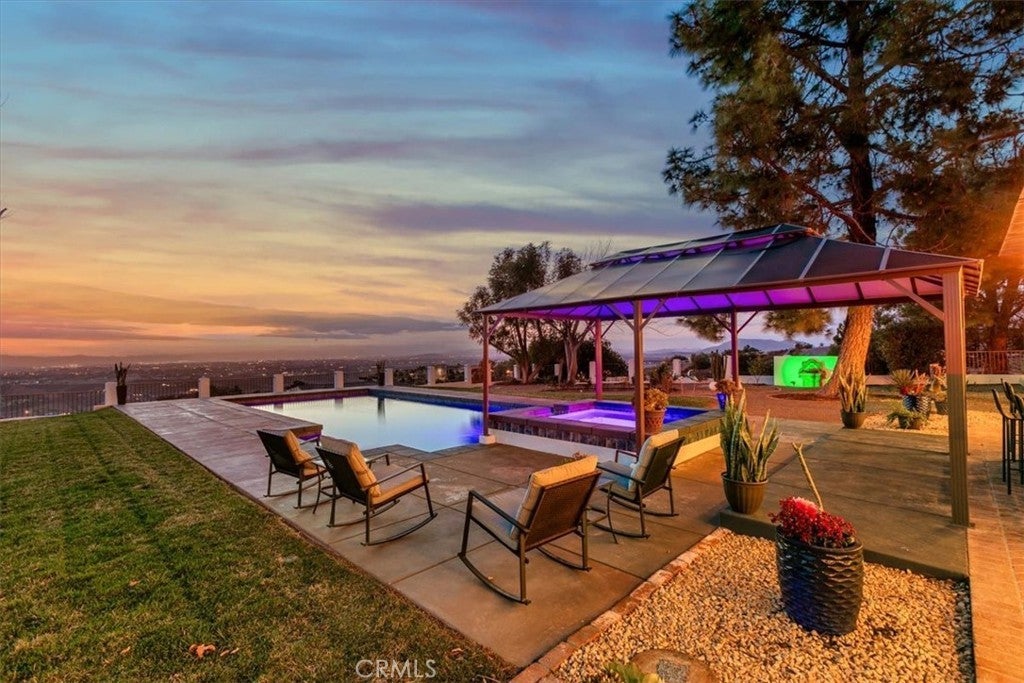 Photo of Listing #SW25024368